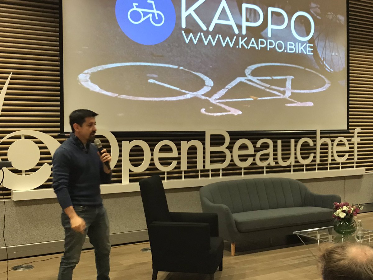 OpenBeauchef's tweet photo. Iván Páez (@ivanpaezmora), CEO de @KappoBike, plataforma que incentiva el uso de la bicicleta a través de una #app y herramientas tecnológicas, nos cuenta su experiencia como #emprendedor en #OpenBeauchefSummit 🌎 https://t.co/Ha1dbJB7HW