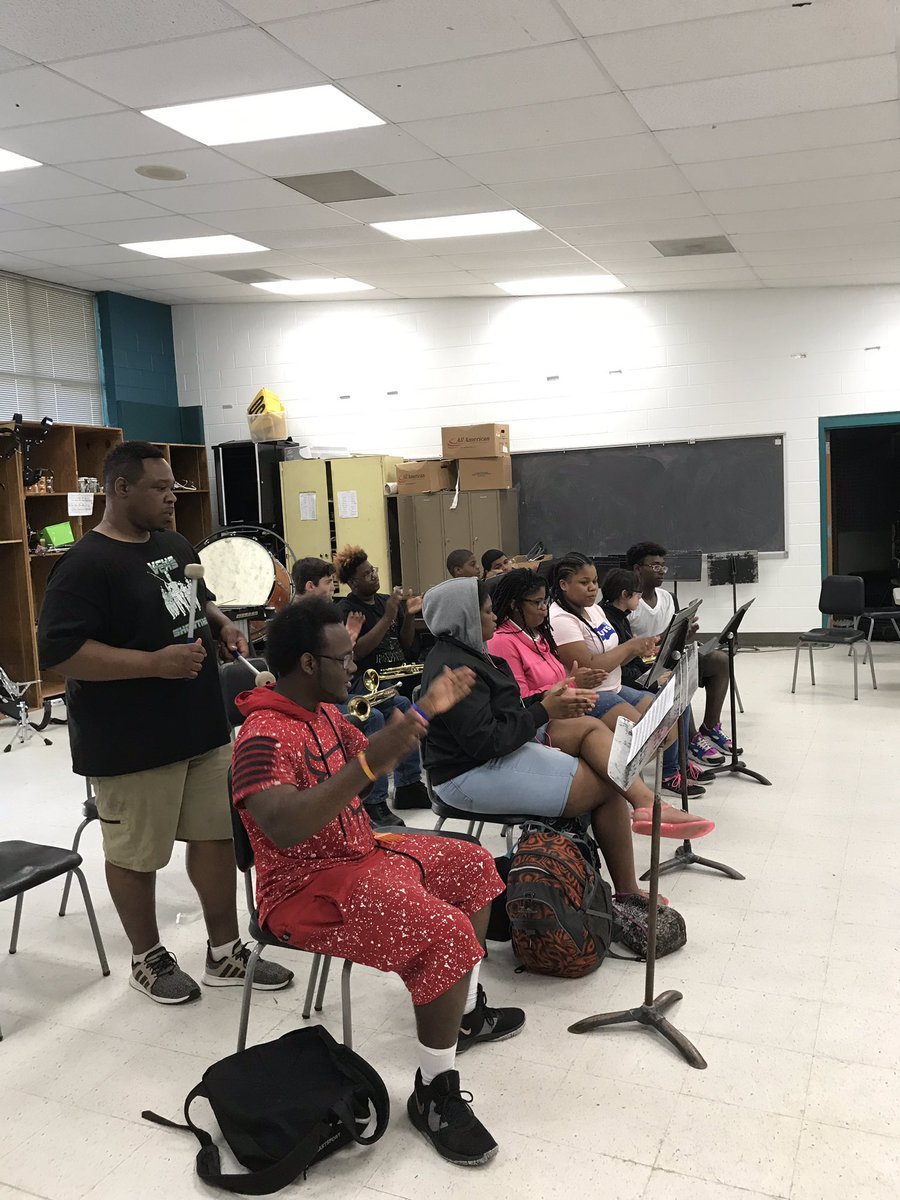 ArtsVcs's tweet photo. Spring Band Camp day 1...VCS middle and high school band members working together and building their future with the Viper Band!!  @VanceCoSchools @VanceCountyHS @VanceCountyMS @StemEHS https://t.co/PLkdbOccif