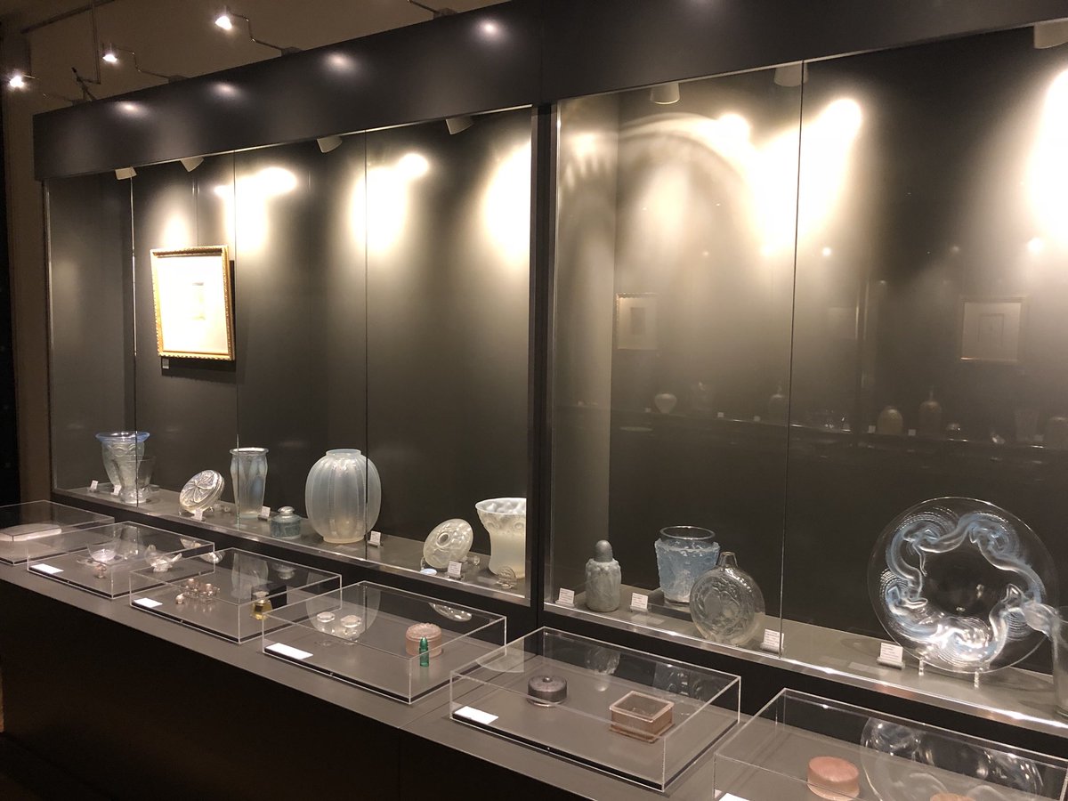 LaliqueMuseumNL's tweet photo. De laatste puntjes op de i voor de tentoonstelling René Lalique - vanaf vrijdag 10 mei in onze nieuwe exporuimte #lalique #artnouveau #artdeco #KunstFans #glas #stedelijk #museum @totzondag @dagjemuseum https://t.co/1TqAGZYTd6