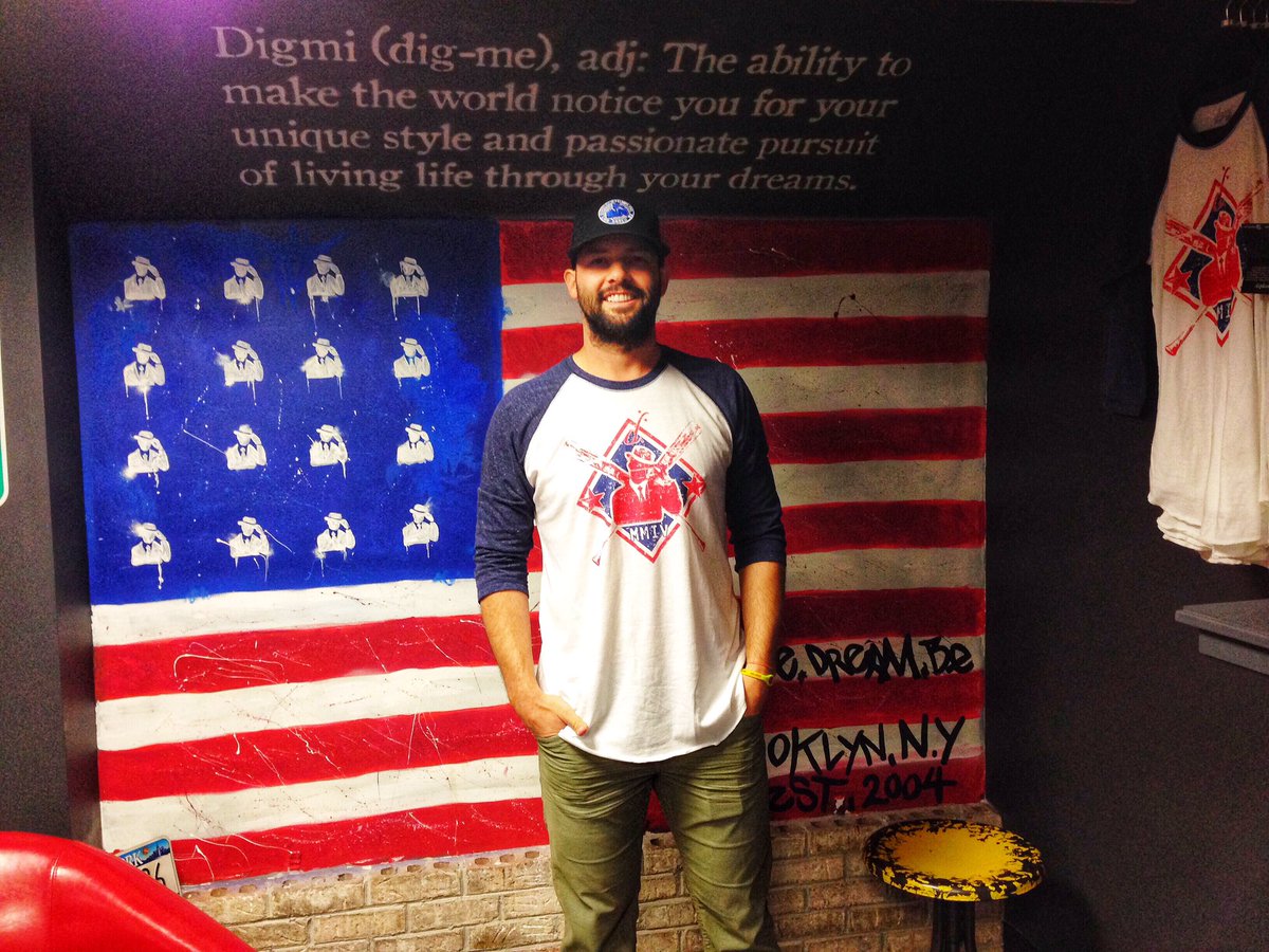 DigmiNation's tweet photo. 5 years ago this week...former #NewYork @Mets opening day pitcher @DillonGee35 stopped by the #DigmiNation Store in #PortWashington #LongIsland as our special guest for our #DigmiDiscussions Interview Series! https://t.co/P6sS4Z2MaF