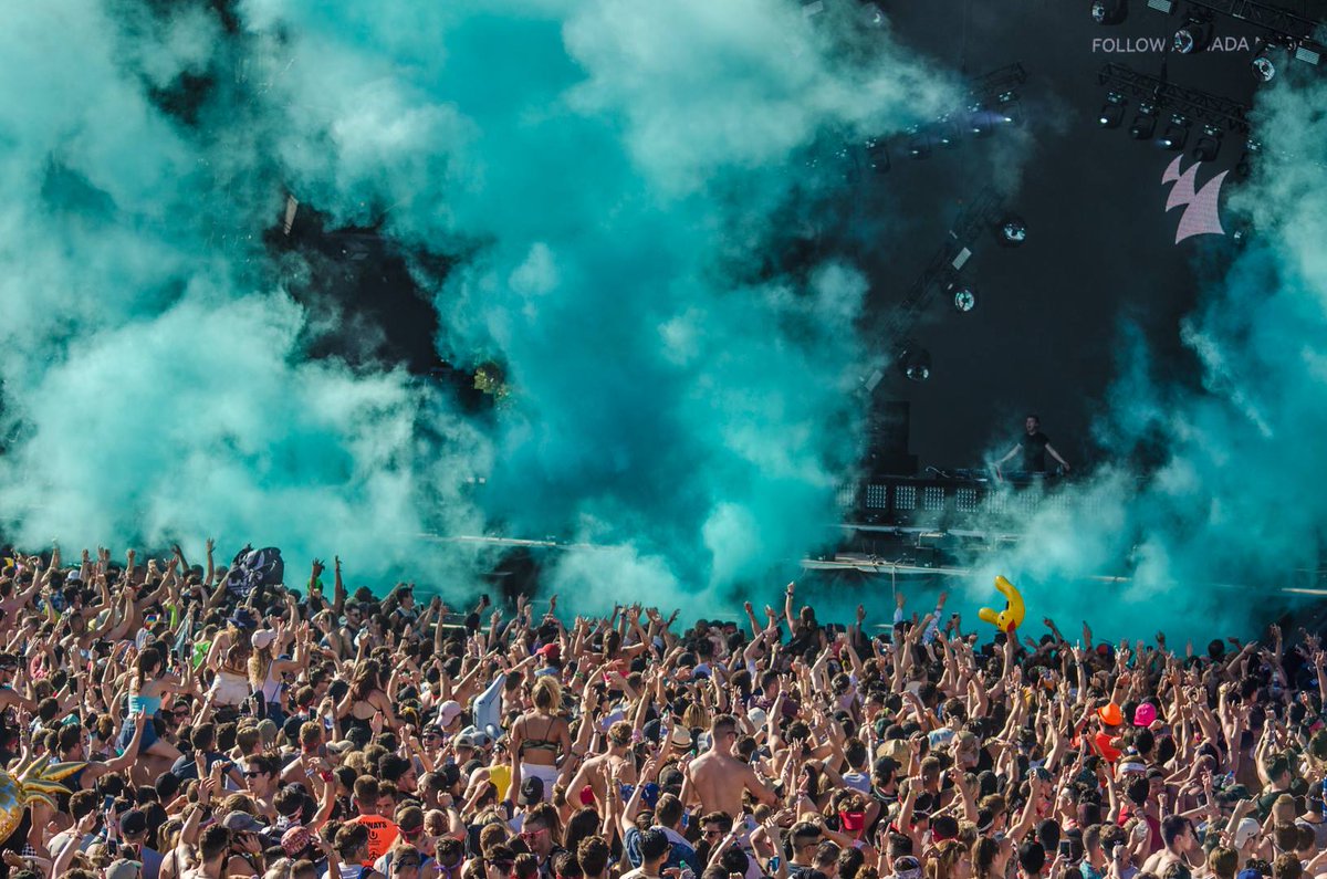 labeauchemin's tweet photo. 📣 À LA RECHERCHE D'UN(E) GESTIONNAIRE DE COMMUNAUTÉ
Viens travailler pour les plus grands festivals montréalais !! https://t.co/E0ew0A83WZ https://t.co/ki5DPad7WV