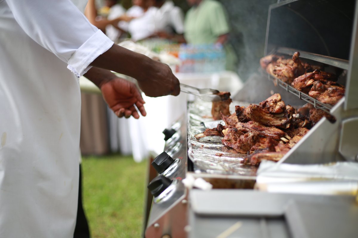 HyattVillaChris's tweet photo. It's time for the World's largest, free, outdoor festival, #SweetAuburnSpringfest. #LiveMusic, #KidFun for all ages, local #AtlantaFood, and art all in historic #SweetAuburnDistrict, #Atlanta. https://t.co/9M4NyuU0Mn https://t.co/Q8luyUP02A