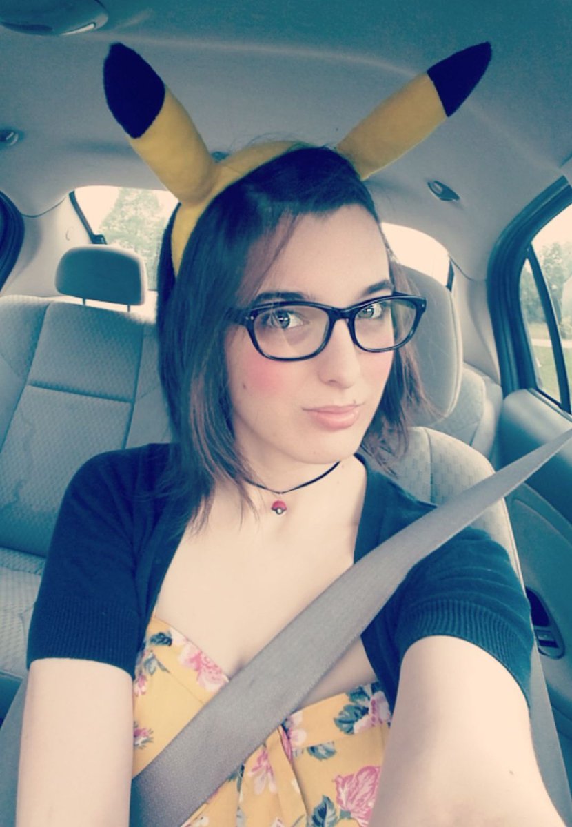 Ready to see the #PikachuDetective movie! AHHH i'm so excited 🔍🐀⚡