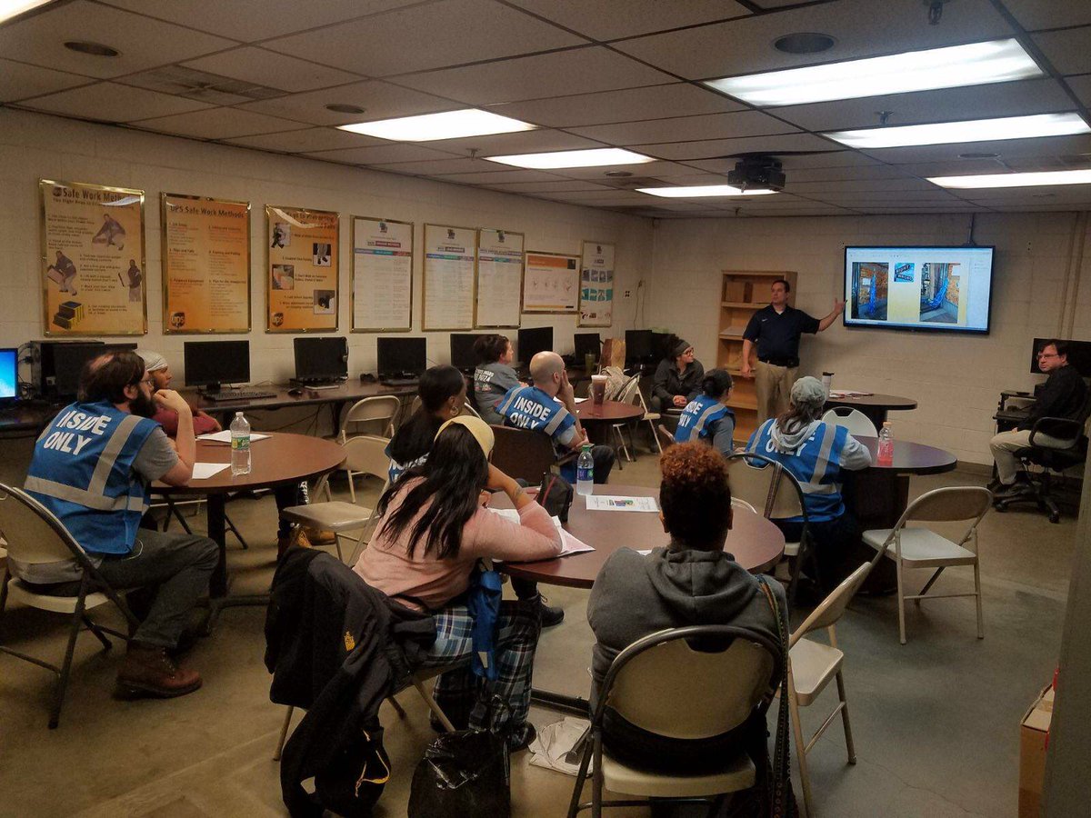 Manager giving the safety talk to the Cornerstone class. #SafetyFirst ⁦<a href="/ChesapeakUPSers/">Chesapeake UPSers</a>⁩