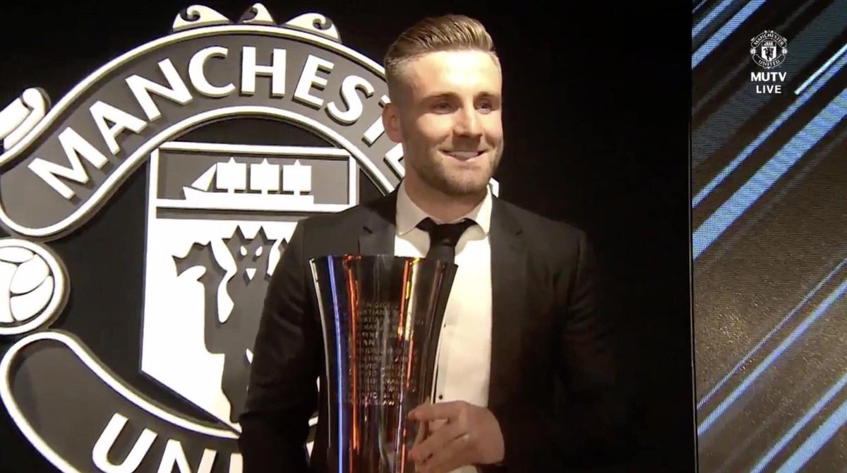 Luke Shaw wins Manchester United Players' Player of the Year award. 🙌🏻🙌🏻 
#MUFCPOTY
