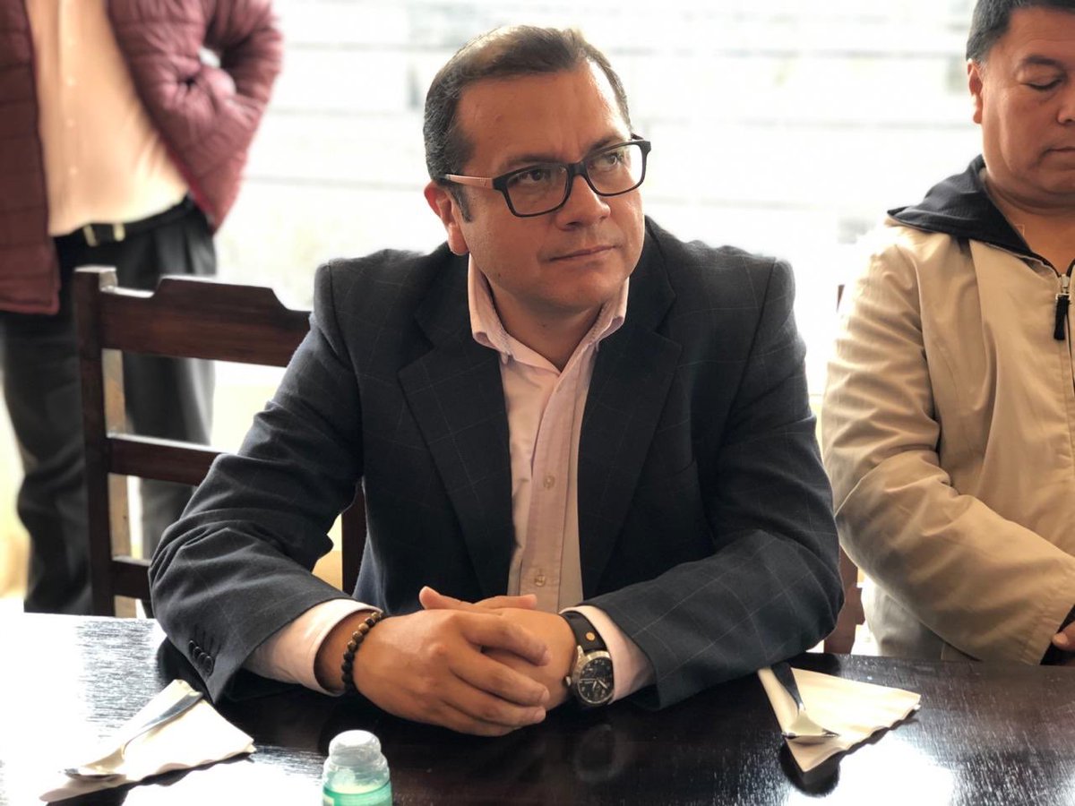 loboruiz04's tweet photo. Éxitos a nuestros compañeros y compañeras electos autoridades en las últimas elecciones.

Que el trabajo, honestidad, compromiso, alegría, lealtad y amor por el pueblo sean los caminos por los cuales transiten estos 4 años.
#LideraCarchi
#CarchiAlFuturo https://t.co/sBcuXEEMtv