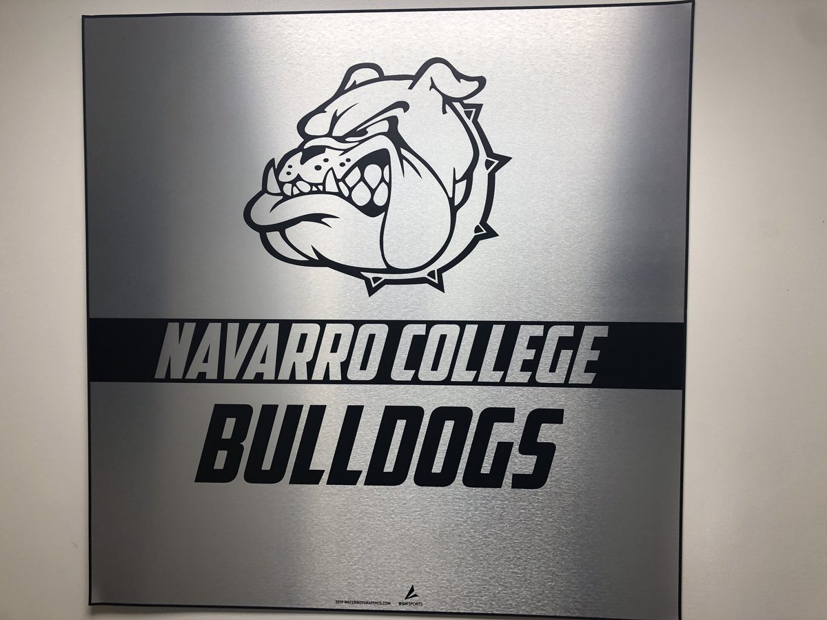 NCDAWGPOUND's tweet photo. 👀🔥🔥
@coachlanders has begun the facilities update! Every single day it becomes easier to say that EXCITING THINGS are happening at Navarro College!! 
#NCdawgs #ROADTOD1 https://t.co/V9RXdIxw4N