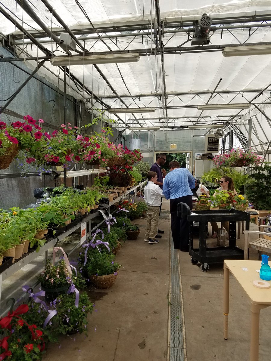 theAniMartinez's tweet photo. There is so much untapped wisdom around adaptability, modalities, and #personalizedlearning at the WPA School for the Blind. Will be back very soon! #remakedayswpa https://t.co/TVNinkxW9E
