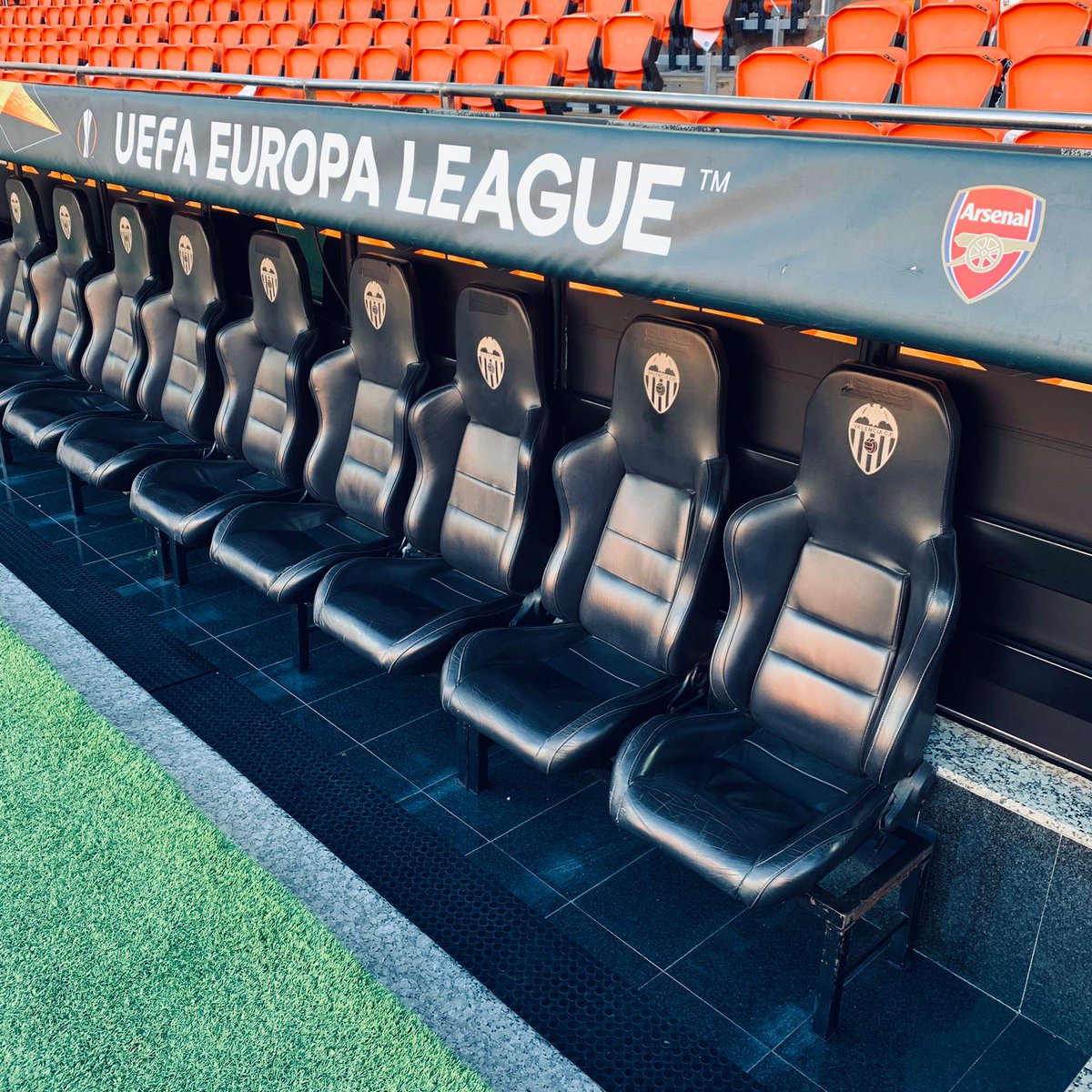 Arsenal's tweet photo. 📍 Mestalla, Valencia

🔜🦇🆚🔴

🏆 #UEL https://t.co/7ezVoJsREP