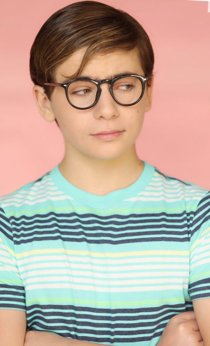 AydenMekus's tweet photo. Hummmm...
So many to choose from..
Love @deidhra 💚💚💚
.
You make the process fun and interesting. .
.
HOPE EVERYONE HAS A FABULOUS THURSDAY. .
.
#newheadshot #nerdy #goofy #pictures #photos #funlook #playful #photography #photographer #instakids #youthtalent #setlife #producer https://t.co/MKoVTATuKe