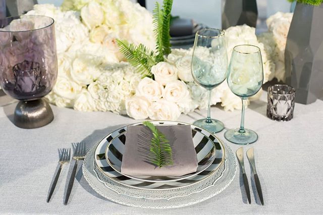 bluecat_cinema's tweet photo. This modern tabletop was a dream! We loved being part of this styled shoot. Beautifully captured by @mayamyersphoto. || Photography: @mayamyersphoto | Videography: @marcdahm, @bluecat_cinema Planning + Design: @internationaleventco Venue: @vibianaevents Florals: @marksgarden… https://t.co/hO7p4sjBww
