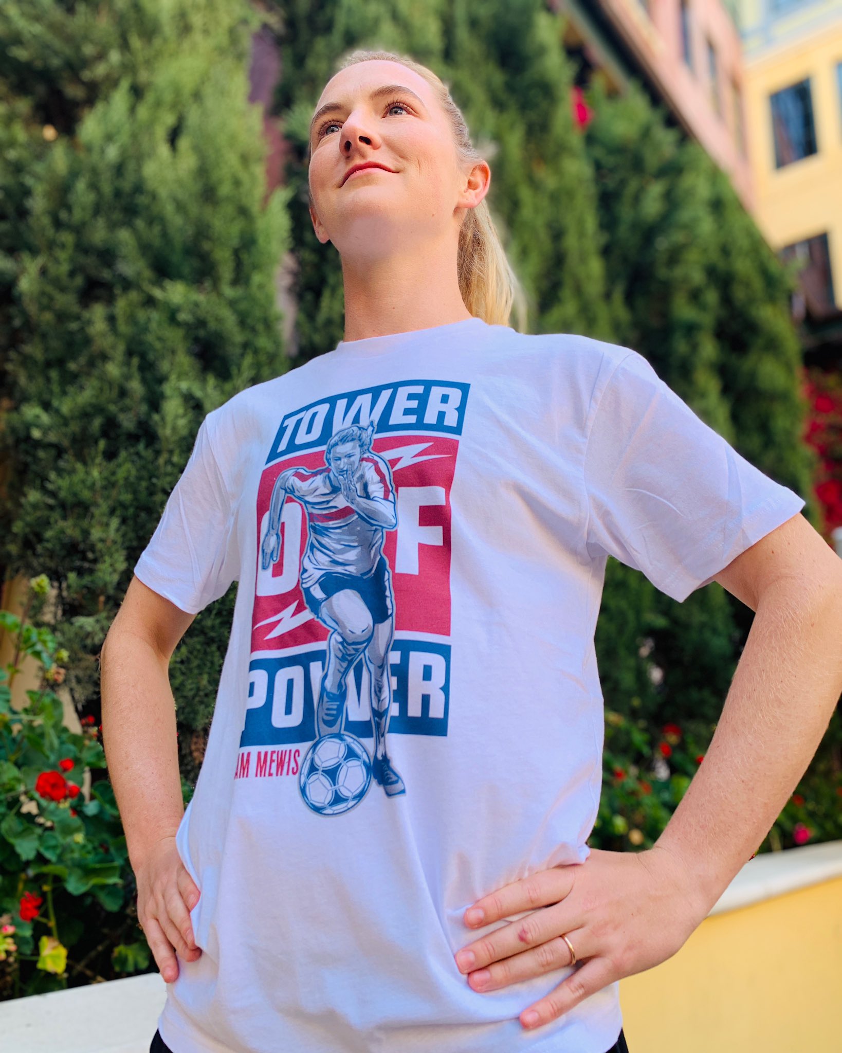 direkte pludselig session Samantha Mewis on Twitter: "Tower of Power shirts on sale now! $1 from  every shirt sold goes to @hiddengemsoccer @Represent @USWNTPlayers https://t.co/uw0rFcnrXL  https://t.co/QNQOsmsdHt" / Twitter