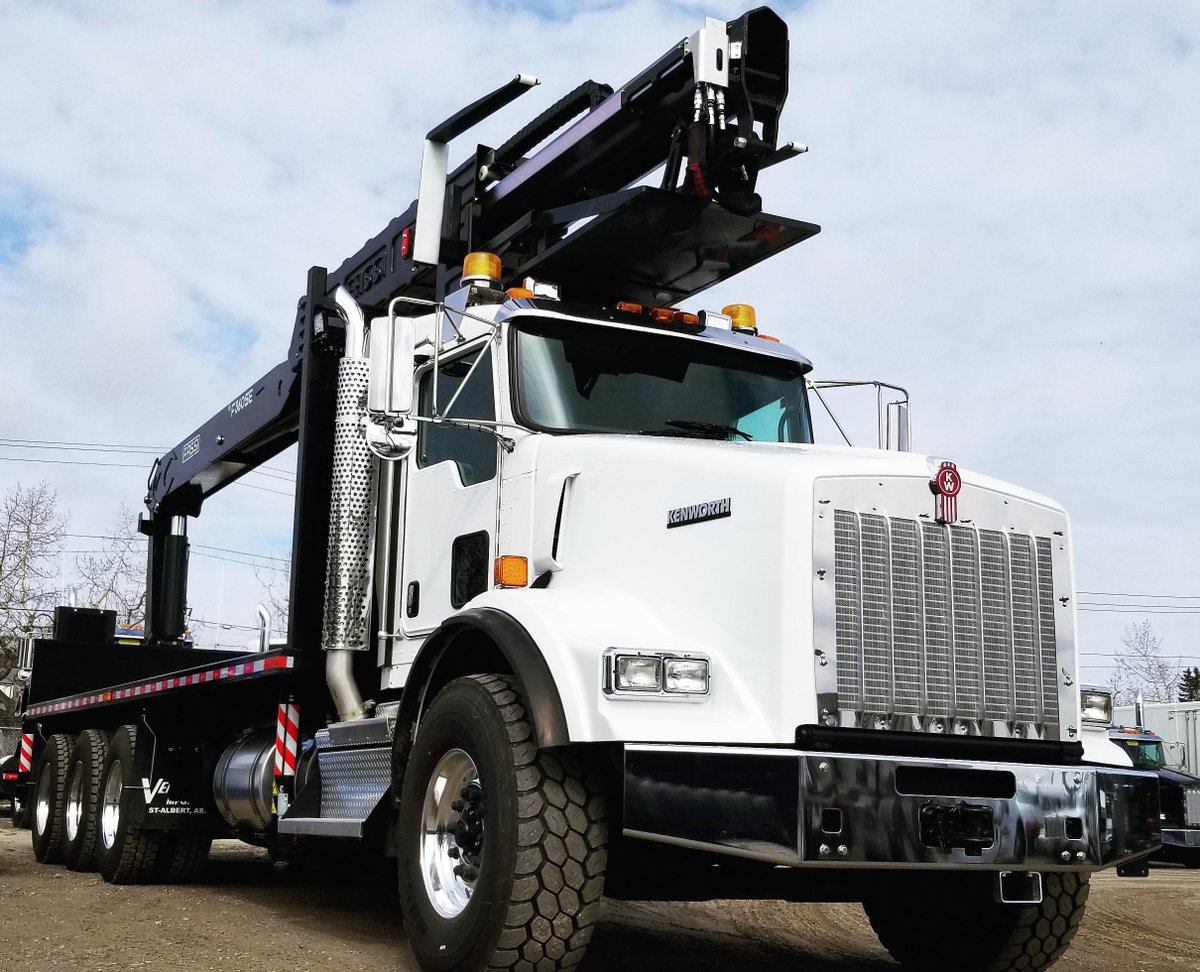 GWKenworth's tweet photo. Stock trucks never looked so good! Check out this 2019 T800 with a Stronco picker ready to go to work! For more information check it out on our website at: https://t.co/7Pd6UgaLzk
#kenworth #stock #picker #crane #stronco #construction #work #worksite #offroad #building https://t.co/d8GwkyOn76