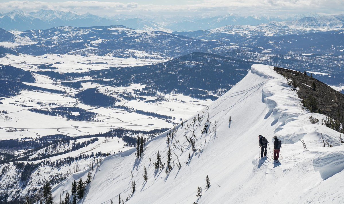 sparkrandd's tweet image. A Day in the Field with the Gallatin National Forest Avalanche Center. Check out the article on the Spark blog! @AvalancheGuys

sparkrandd.com/2019/05/in-the…

#sparkrandd #splitboarding #splitboard