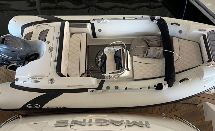 WalkerBayBoats's tweet photo. #WalkerBay 450 Deluxe #YachtTender on a new 75' @HatterasYachts . Thank you to our dealer Inflatable Boats of Florida and to Chock Masters for the professional installation. Find all specs and info on the Generation 450 DLX: https://t.co/BrnZnNeMAd…/generation-dlx/generation-450 https://t.co/mA9VryEzrr