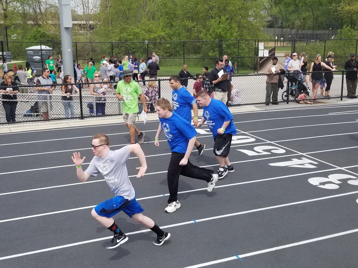 Great day of Special Olympics competition at <a href="/NordoniaSchools/">Nordonia Schools</a> today! Extremely proud of our Coventry competitors and volunteers! #CometPride <a href="/DrJoeClark/">Joe Clark</a>