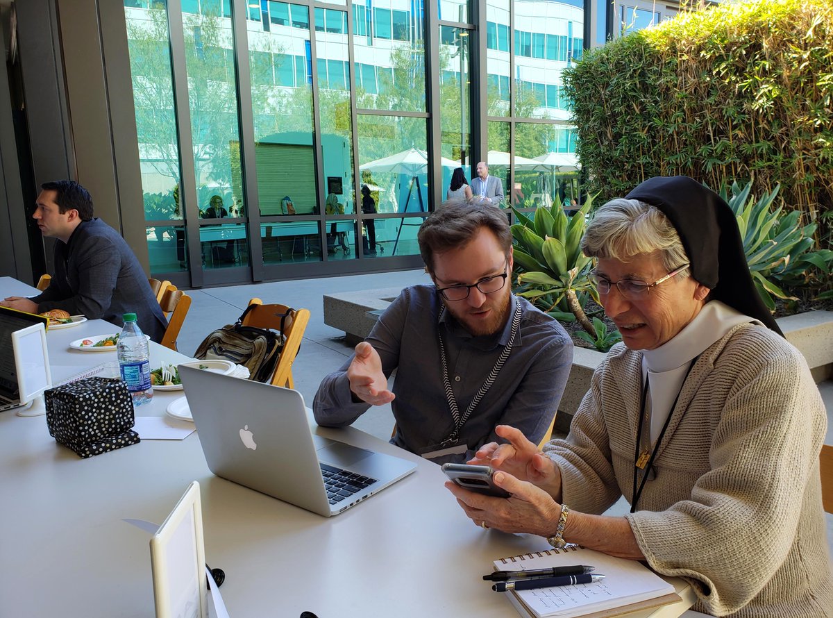 Co_Generate's tweet photo. Shout-out to Gen2Gen champion, Steffen Kaplan. From sharing his passion/knowledge of #SocialMedia and visuals with us, to capturing those special moments at events like our #EncoreSummit, we learned so much from @SpinItSocial. 🤳#Recommended https://t.co/Ev9sYfdIGn