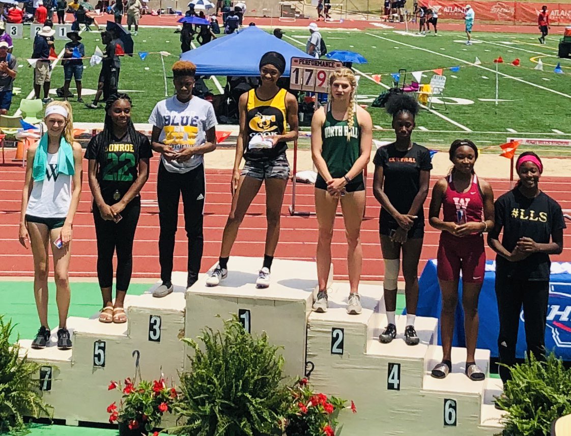 NTH_Athletics's tweet photo. Congrats to Gracie McBride, taking 2nd place in the STATE in Triple Jump at 37’2”🏆

Davidson is getting a good one @Davidson_XCTF https://t.co/IRQA6qt5r0