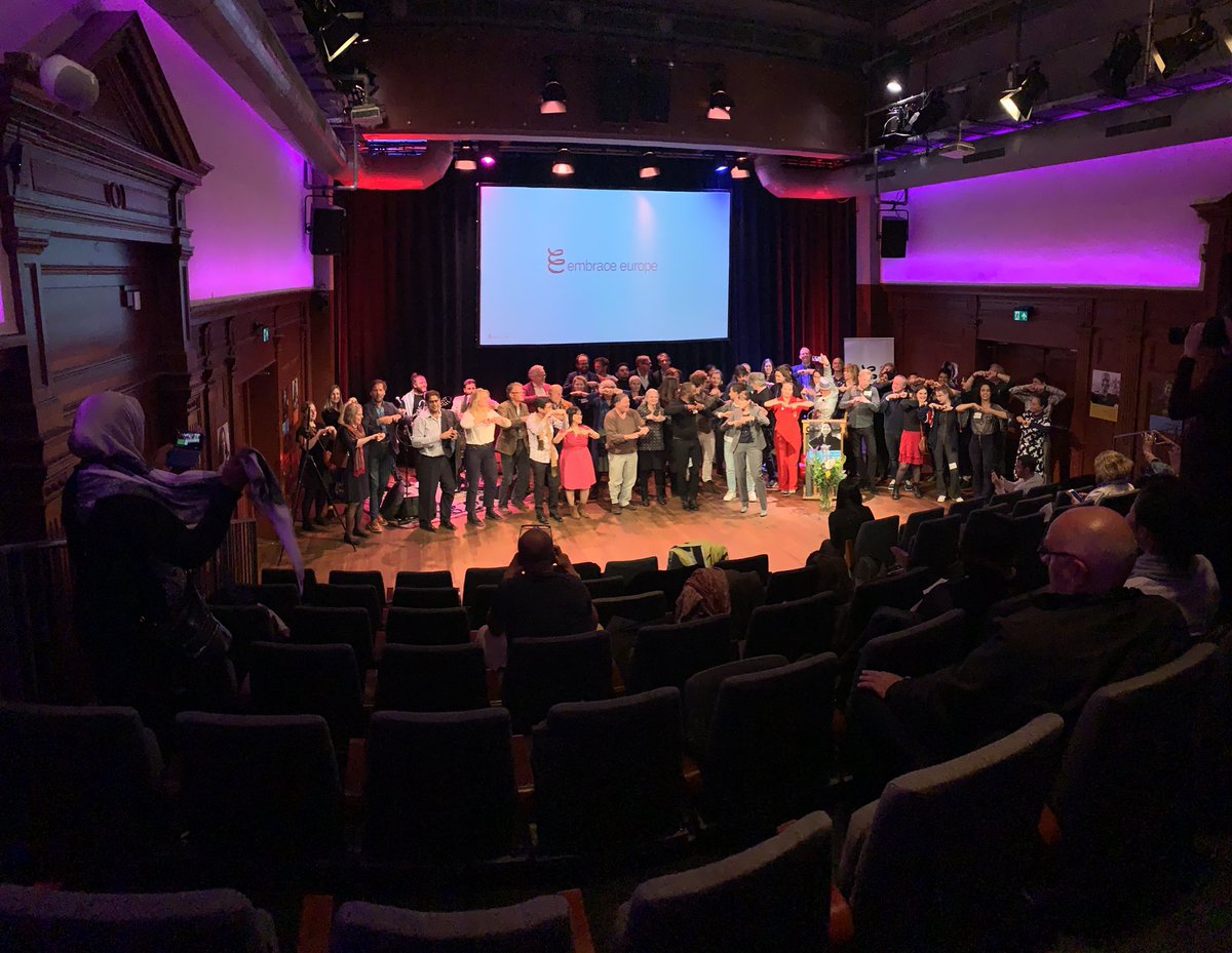 The launch of the #EmbraceEurope #campaign ‘Spreek Nederlands Met Me’ in #DeBalie in #Amsterdam ended in a beautiful celebration of #diversity. Happy to be part of it. You can support the campaign by becoming a Dutch language buddy. See: embrace-europe.org