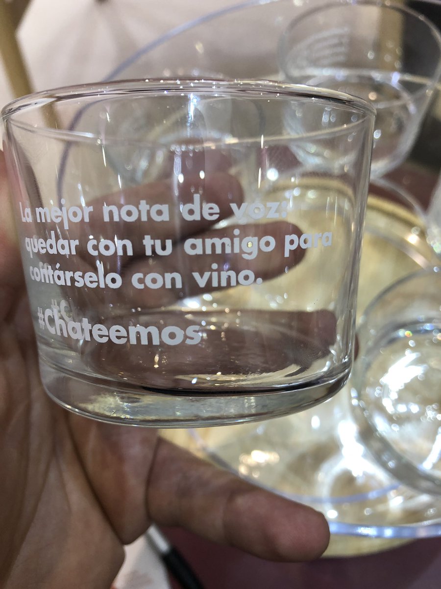 SlowComunica's tweet photo. Recuperando lo nuestro #Chateemos Iniciativa de @OIVE_vino que dará que hablar #algopasará #mejorconvino @WIM_ArtdeVivre @FEV_Vino @MoVinoDO https://t.co/9DZyOkDAkV