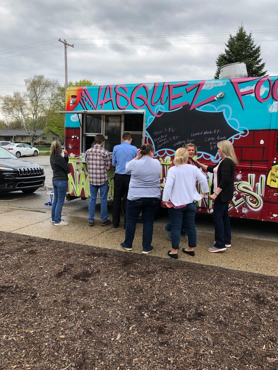 FiedlerFalcons's tweet photo. The Vasquez Food Truck visited Fiedler today for Staff Appreciation!  The Fiedler Staff consists of many amazing people.  Just a small token for the work they do with our Fiedler Falcons   #OtherPeopleMatter @KearsleyCommSch https://t.co/hLzAUYcDXL