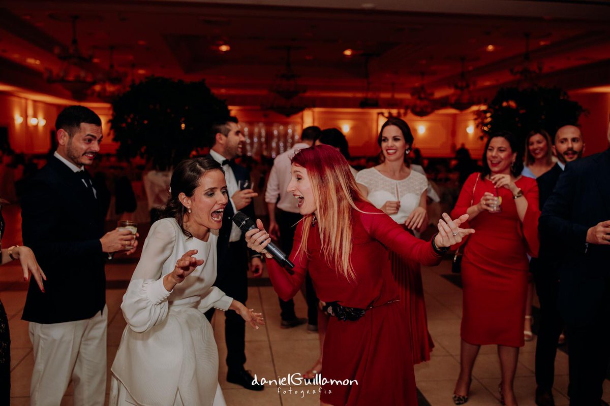 INDIMUSICA's tweet photo. Momentos únicos 💫 

Foto de @danielguillamon 

#bodapaulayadrian #rinconhuertano #murcia #musicaendirecto #indi #weddings https://t.co/nYezC2eeVA