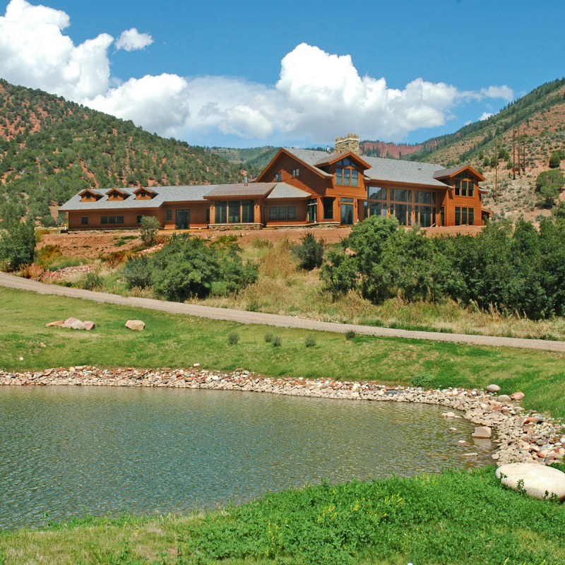 InterluxeAuctns's tweet photo. #TBT - a gorgeous Snowmass, CO estate that our team sold at #auction for over $7M! Late spring, going into summer is a great time to sell your luxury CO property as buyers are looking to cool off. Call #Interluxe today at (888) 415-LUXE to see how we can help! #LuxuryRealEstate https://t.co/N0WJzPWckh