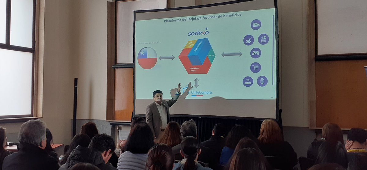Pluxee_CL's tweet photo. "Vamos a disponibilizar una plataforma 100% digital que haga más eficientes las compras, conectando a todos los proveedores con las instituciones" Rodrigo Espinosa, Gerente de Mercado Público y Nuevos Negocios, en @ExpoFemer https://t.co/hhVRkqOv4k
