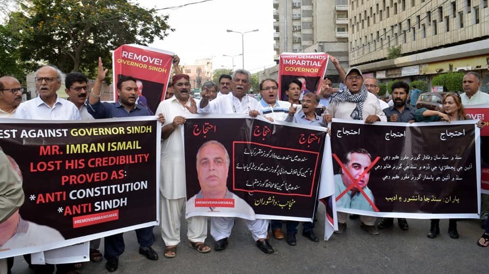 MushRajpar's tweet photo. Sindhi writers, journalists and activists in #Karachi held protest against #PTI clown Governor Imran Ismail’s @ImranIsmailPTI
anti-Sindh remarks demanding his removal #GoGovernorGo https://t.co/chWc9EJrnc
