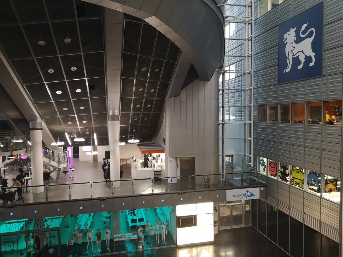 Kicking of #TheMarketingMeetup with Human. Catering ROCKS by the way!!! Cheers ya'll.