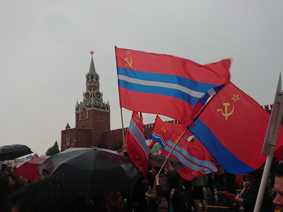 DailySickle's tweet photo. Communists marching on victory day 2019 https://t.co/LFlzodbnVR