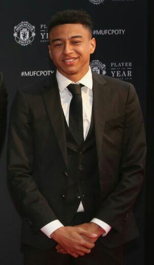 Lingard has just won United's Young Player of the Year award #MUFCPOTY