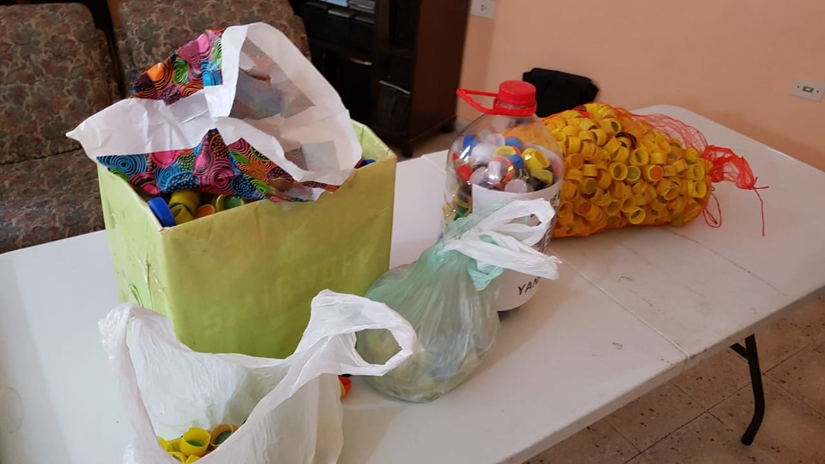 Clubleoyanasu's tweet photo. El día sábado concretamos la recolección de tapitas y su división de colores, las cuales se encuentran destinadas al Hospital Garrahan.
 ¡Agradecemos a todos los que aportaron donaciones y a Por un Santiago Verde por la difusión!
 #ArgentinaLimpia @LeosArgentina https://t.co/LsE5Gic2ff