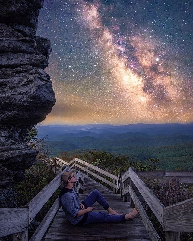 ExploreBoone's tweet photo. Magical!

📍 Rough Ridge Overlook Trail, milepost 302.8 on the #blueridgeparkway

📷: @justincushman

#exploreboone #itsbetterinboone #boonenc #appstate #blowingrocknc #linvillenc https://t.co/SuMtc7W8ch