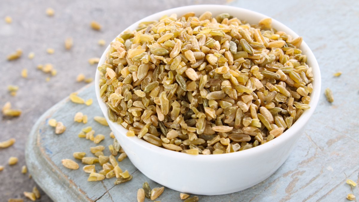 MorrisonHC's tweet photo. Have you tried Freekeh? This whole grain is a great source of fiber &amp; sure is tasty in salads! Check out our Freekeh Salad with Kale, Brussel Sprouts and Pomegranate Seeds on our blog. #superfood https://t.co/WUMTKCv9ap https://t.co/Y3uZsQqP2g