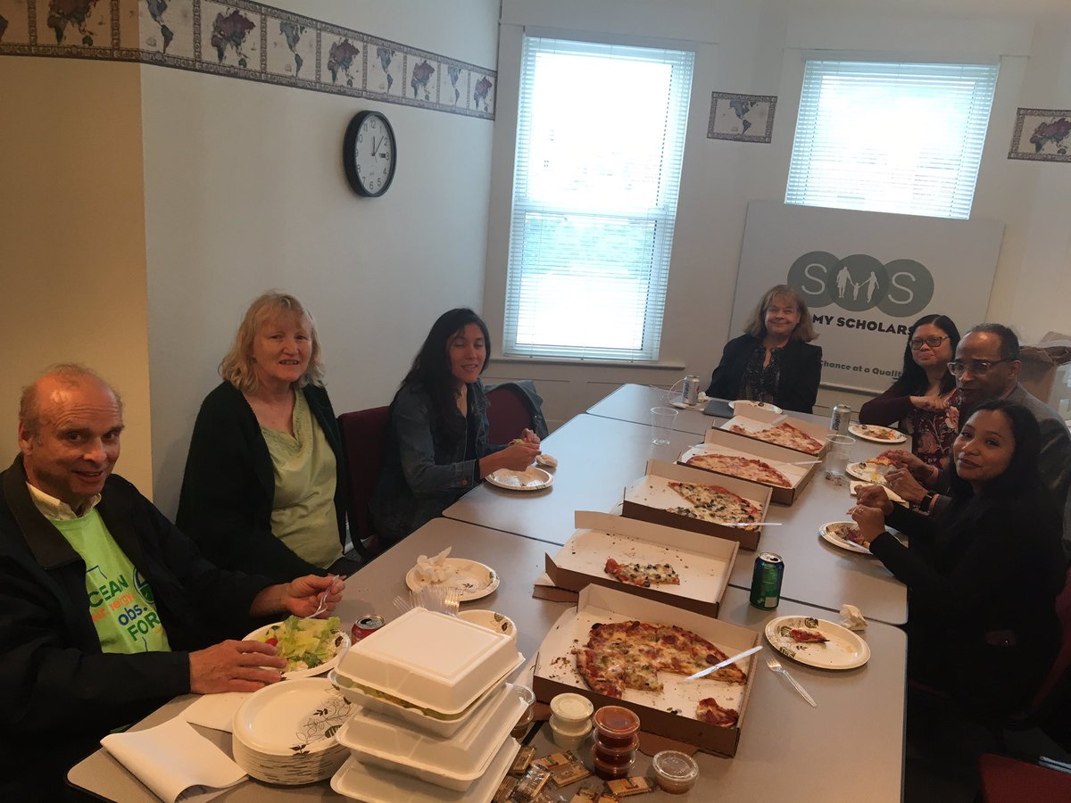 ohdschicago's tweet photo. Excited to be in Springfield today with leaders from @faithinplace, @CatholicConfIL, @archchicago, @DioceseofJoliet, and more for the Environmental Lobby Day! https://t.co/yHtjTGyajx