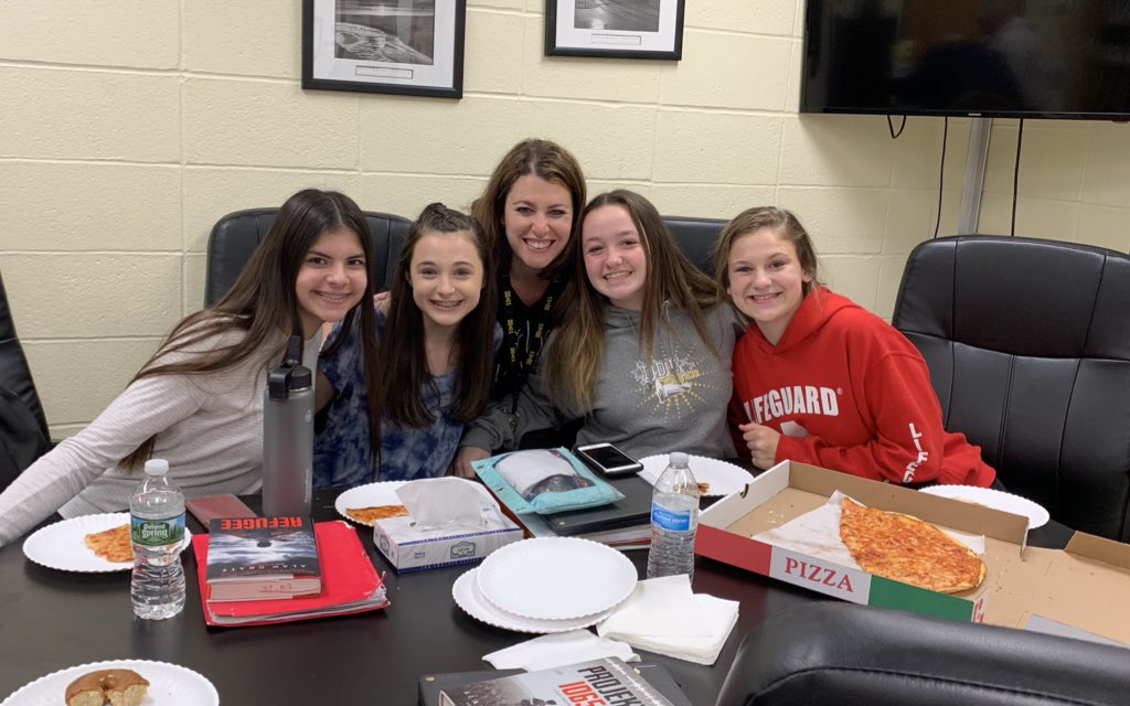 Lori Gambino tweet media