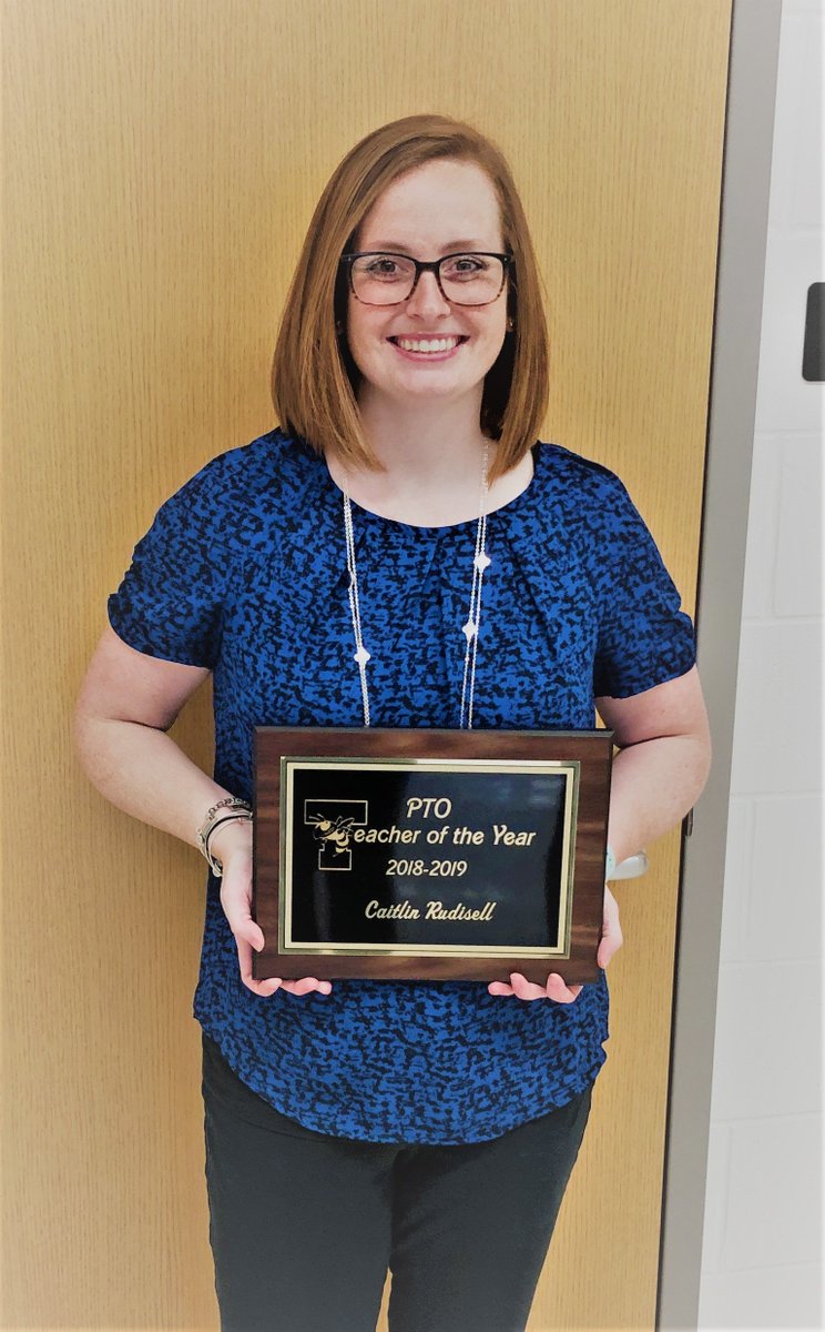 Congratulations to THS PTO Educator of the Year, Caitlin Rudisell! 👏
<a href="/WeTheJackets/">Caitlin Rudisell</a> @YellowJacket_GB <a href="/YellowJacketCB/">Amanda Colesto k</a> @3RiversCOO @jacketSupt @3RiversSPED <a href="/MissBowen1/">Mandy Aug</a> @taylorsportsAD