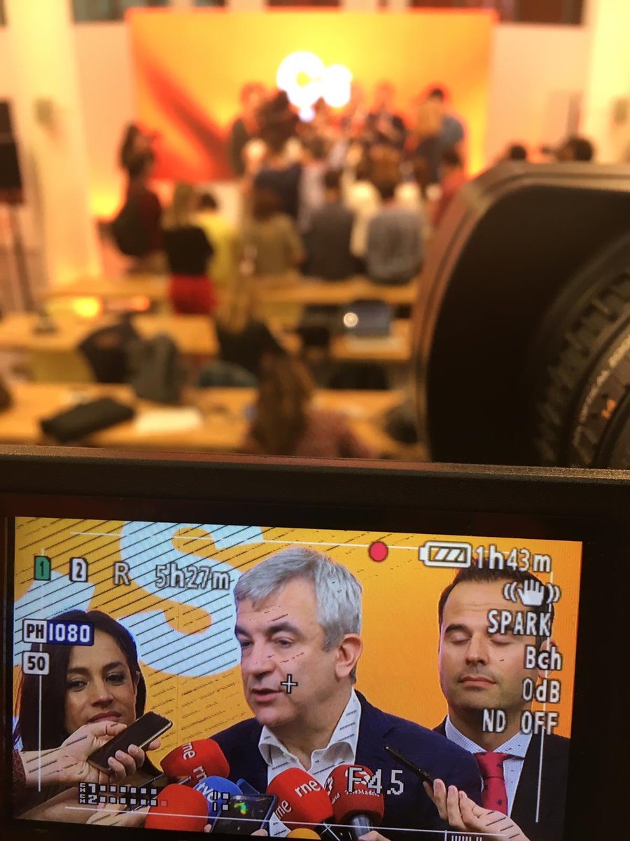 extreamr's tweet photo. Terminamos una jornada maratoniana con una conexión punto a punto para Ciudadanos desde su sede de Madrid. 🙌🏼🙌🏼 #bonding #teradek #video #directo https://t.co/Bue8bxn8ki