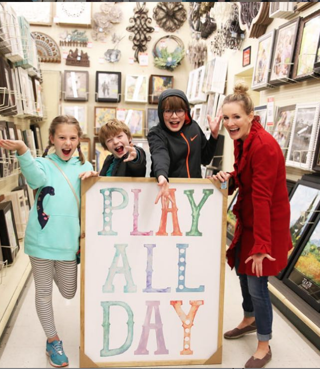 Polycor's tweet photo. Happy Mother's Day (early) to this top mom! Wishing Ashley Mills of @handmade_home a fabulous dinner out this weekend! No cooking in that gorgeous marble and soapstone kitchen this weekend. #MothersDay2019 https://t.co/62WXkJaqwJ