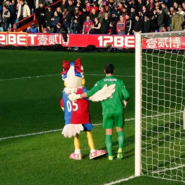 💙❤⚽ Thank you, Jules! #Speroni #PalaceLegend #CPFC #TBT #ThrowbackThursday