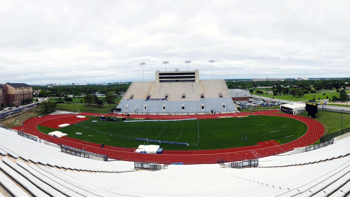 AmericanXCTrack's tweet image. Tomorrow...🏆🏆🏅🏅

The 2019 #AmericanOTF Championships starts Friday! 

📝➡bit.ly/AACOTFCHPV0509…
📍 Cessna Stadium
🗓 May 10-12
📝 (Champ Central): TheAmerican.org/OTF
📺 (ADN): bit.ly/2NI11K8
📊 bit.ly/AACOTFLR
