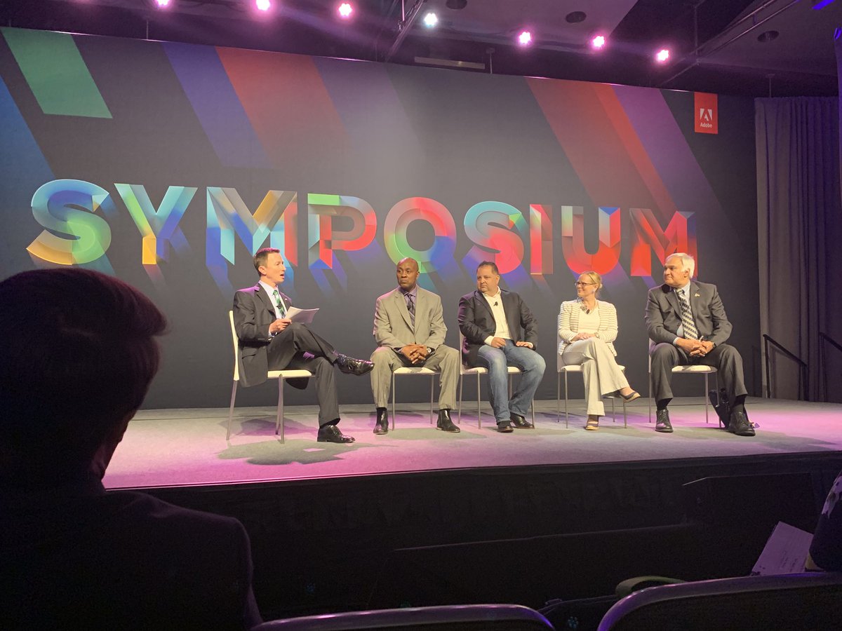 Kelly_Finneran's tweet photo. Excited to hear more from these #fedleaders on government #digital services and #CX. #AdobeGovSymp https://t.co/9fRwDG40QF
