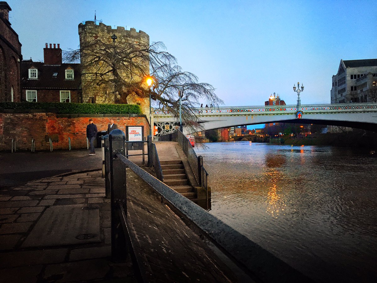 LOVELY WALK the other evening along the #riverouse by #themuseumgardens. #lendaltower and #lendalbridge in view. #onlyinyork #loveyork #yorkuk #everythingyork #History #visityorkshire