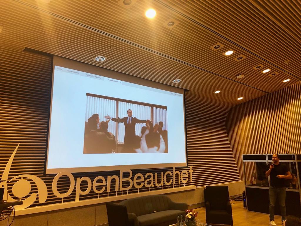 OpenBeauchef's tweet photo. #OpenBeauchefSummit 🌎 “Somos la primera #startup del mundo que tiene fondos mutuos”, dice Pedro Pineda, CEO de @Fintual y académico de la @uchile en un interesante debate sobre cómo los #emprendimientos #fintech van a cambiar los negocios globales. https://t.co/q14QD2b4yQ