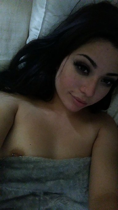 Oh hey there ;) https://t.co/OfN3QMewdC<a href="/tag/horny"class="tags"><span>#horny</span></a><a href="/tag/bi"class="tags"><span>#bi</span></a><a href="/tag/adultwork"class="tags"><span>#adultwork</span></a><a href="/tag/nsfw"class="tags"><span>#nsfw</span></a><a href="/tag/content"class="tags"><span>#content</span></a><a href="/tag/collegegirls"class="tags"><span>#collegegirls</span></a>