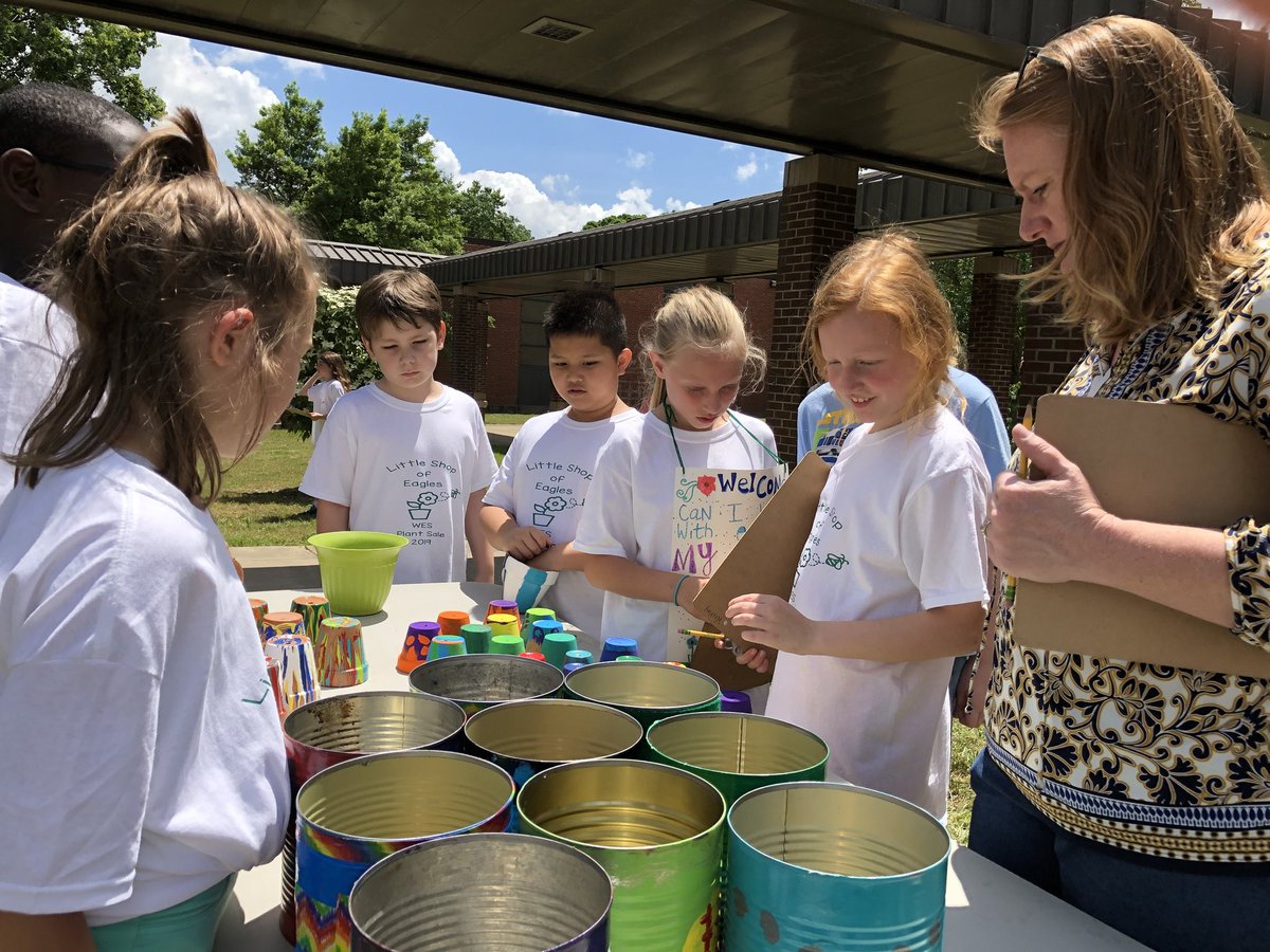 wesjackson3rd's tweet photo. WES 3rd grade plant sale was a huge success! Thanks to all who helped and came out to purchase!!#WhosGotItBetterThanWES https://t.co/ofeIXjq1bz