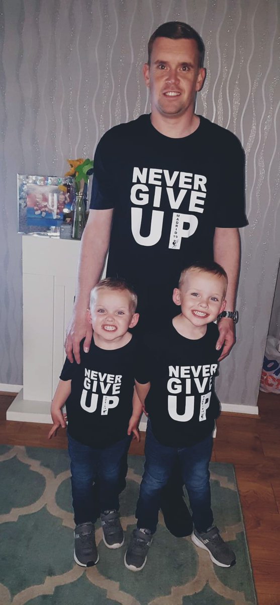 Get you tops like <a href="/MoSalah/">Mohamed Salah</a> from <a href="/vccreative66/">VC Creative</a>