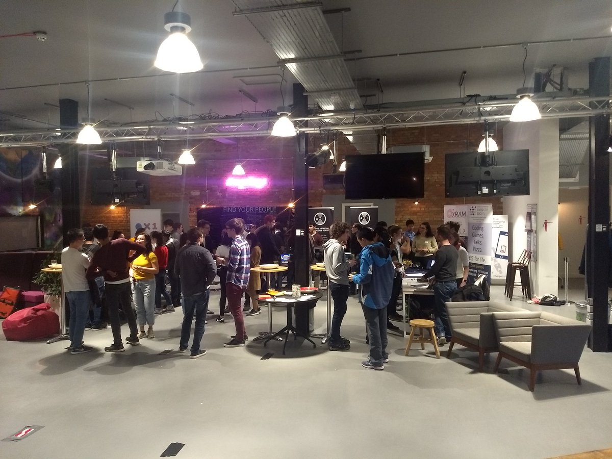 Dconsent1's tweet photo. Great event organised by #oxford #techsocieties and the @oxfoundry about #emergingtech at Oxford. @OxfordAI #dronesociety #VRsociety #compsoc #ox1 https://t.co/XomHLf33xs