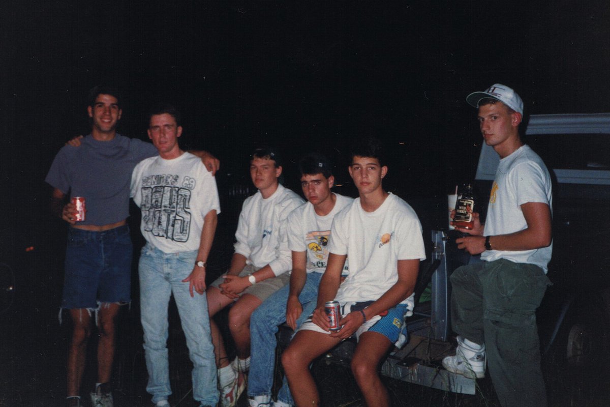 bghs1989's tweet photo. Throwback to 1989!  Get signed up for our 30th Reunion on July 26-27 in BG. https://t.co/uQUmjQXtpf